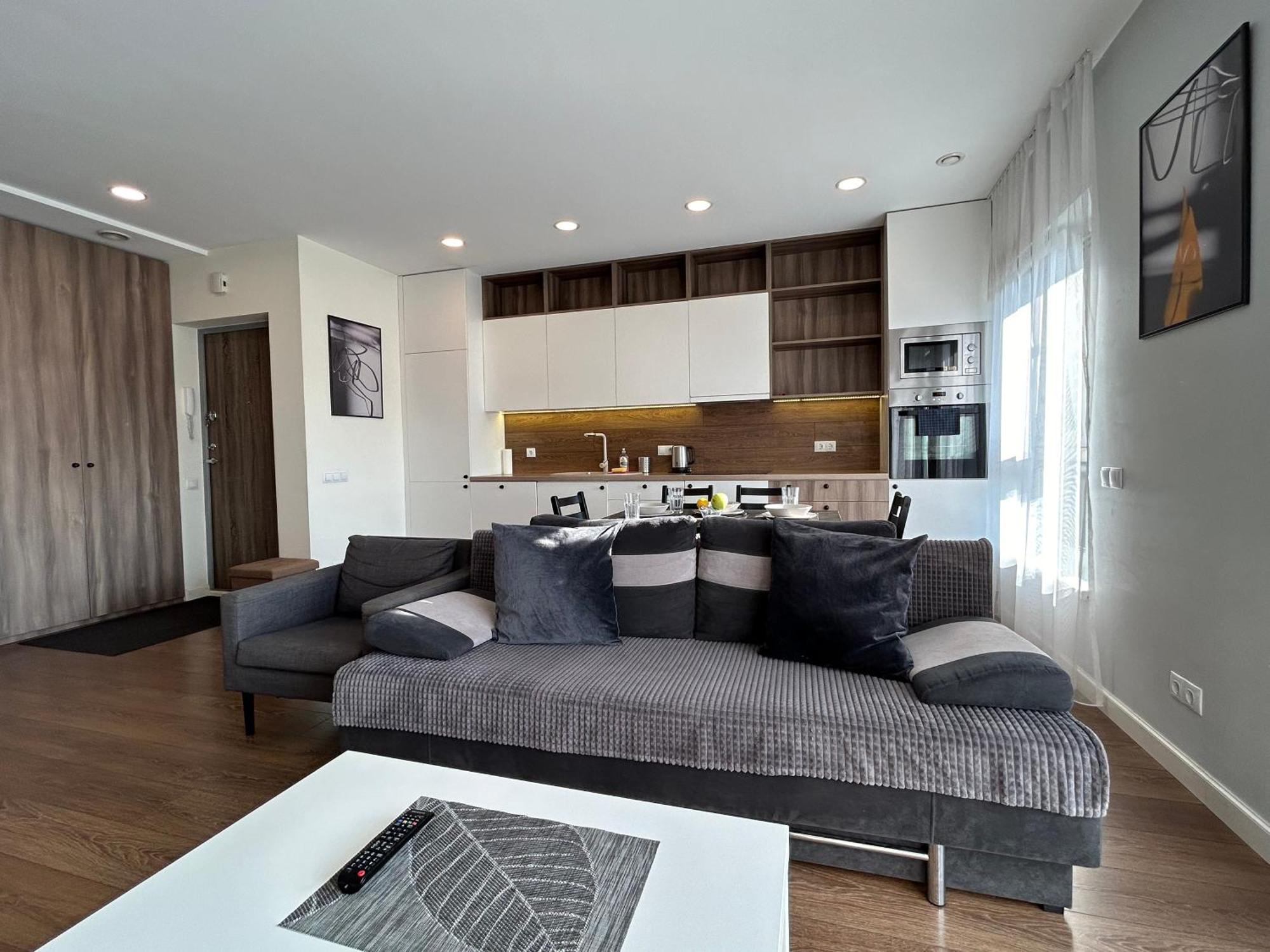 Your Home - Spacious Apartment In City Center, With Balcony & Self Check-In VNO Dış mekan fotoğraf